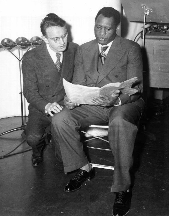 Earl Robinson and Paul Robeson rehearsing for Ballad for Americans in 1939.